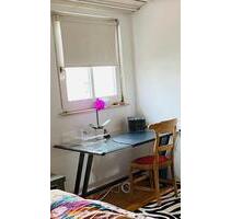 Schönes möbiliertes Zimmer für Studentin mit sozialem Engagement - Heilbronn Böckingen