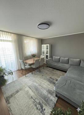 Foto - 4 Zimmer Wohnung (Ohne Makler ) im Herzen Schloss Neuhaus