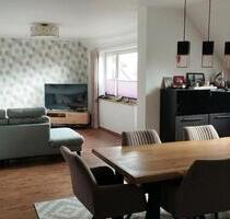 von privat: sanierte große 4 + 12 Zimmer-Wohnung in Pansdorf - Ratekau Hobbersdorf