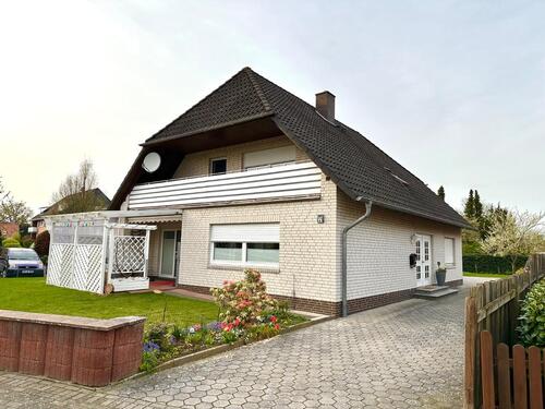 Foto - 6 Zimmer Mehrfamilienhaus, Wohnhaus zum Kaufen in Barnstorf