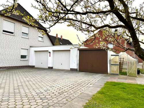 Foto - 6 Zimmer Mehrfamilienhaus, Wohnhaus in Barnstorf