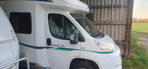 Foto - Stellplatz Wohnmobil Wohnwagen Auto usw.