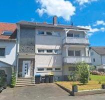 Provisionsfrei! Großes Haus mit 2 Einheiten & Einliegerwohnung - Alsfeld