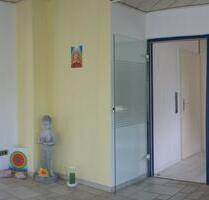 Praxisräume zur Untermiete - 430,00 EUR Kaltmiete, ca. 60,00 m² in Kornwestheim (PLZ: 70806) Praxisräume zur Untermiete - 430,00 EUR Kaltmiete, ca. 60,00 m² in Kornwestheim (PLZ: 70806)