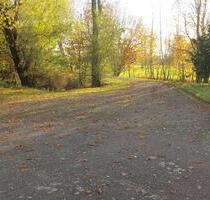 Halle, isoliert, - 600,00 EUR Kaltmiete, in Neufeld (PLZ: 25724)