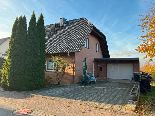 Foto - Charmantes modernes Einfamilienhaus in Allein Lage