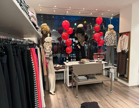 Foto - Gewerbefläche mit großer Schaufensterfront