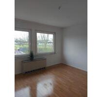 Stilvolle 1-Zimmer-Wohnung und großer Küche mit Balkon in Essen, 45326