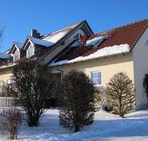 Schöne Doppelhaushälfte, traumhafter Ausblick und ruhige Lage - Thalmassing