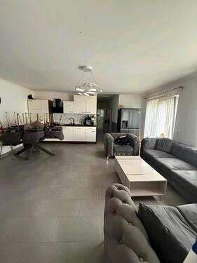 Foto - 4 Zimmerwohnung - 1.300,00&nbsp;EUR Kaltmiete, ca.&nbsp; 103,00&nbsp;m&sup2;