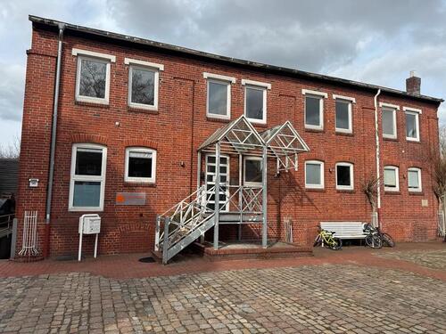 Foto - 5 Zimmer 165 qm - 315,00&nbsp;EUR Kaltmiete, ca.&nbsp; 165,00&nbsp;m&sup2;