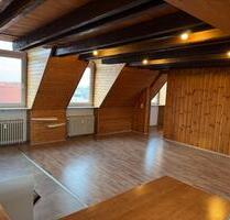 Großzügige 3,5-Zimmer-Wohnung mit ca. 166 m² in exklusiver Lage - Weingarten