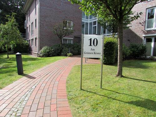 Foto - Für Senioren ideal: 2-Zimmer-Wohnung mit Terrasse und Tiefgaragen-Stellplatz