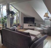 Große 2-Zimmer DG-Wohnung in München