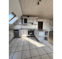 Helle, geräumige, ruhige 4- Zimmer DG Wohnung - Oebisfelde-Weferlingen Döhren