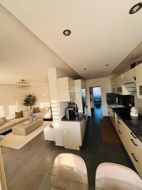 Foto - Exklusive modern sanierte 3 Zimmer Wohnung mit Balkon