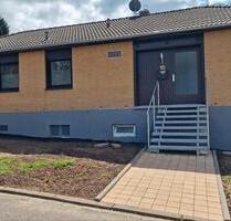 Bungalow mit Garten nutzung - 1.100,00&nbsp;EUR Kaltmiete, ca.&nbsp; 157,00&nbsp;m&sup2; in Hermeskeil (PLZ: 54411)