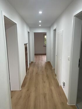 Foto - 3 Zimmer Wohnung - 1.200,00&nbsp;EUR Kaltmiete, ca.&nbsp; 70,00&nbsp;m&sup2;