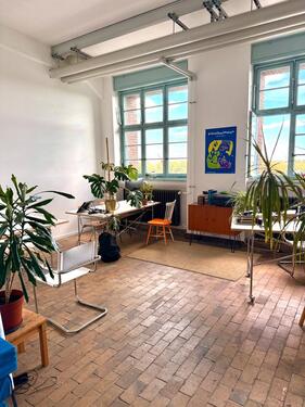 Foto - Coworking Arbeitsplatz im gemeinsamen StudioAtelier