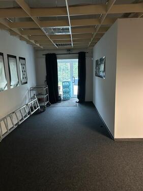 Foto - Lagerhalle 500 qm zu vermieten - 2.618,00&nbsp;EUR Kaltmiete, ca.&nbsp; 4,00&nbsp;m&sup2;