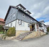 Großzügige Wohnung mit Terrasse, Stellplatz und Einbauküche - Großheirath