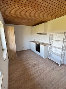 Foto - Frisch renoviertes 1-Zi.-Apartment mit EBK + Stellplatz