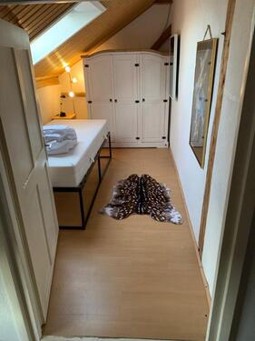 Foto - TOP !!! möbiliertes 'Zimmer' in EFH zu vermieten !