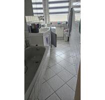 Wohnung zu vermieten - 2.500,00&nbsp;EUR Kaltmiete, ca.&nbsp; 90,00&nbsp;m&sup2; in München (PLZ: 80933) Feldmoching-Hasenbergl