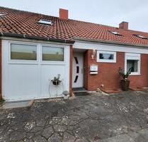 Gepflegtes Reihenhaus mit 4 Schlafzimmern, Garten & moderner Küch - Sulingen