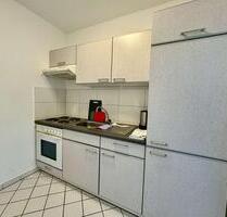 Helle 2-Raumwohnung mit Einbauküche zu vermieten - Chemnitz Hilbersdorf