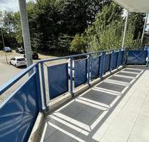 Gepflegte 3,5-ZKB im 1. OG mit Aufzug, Süd-Balkon, neuer EBK und Stellplatz - Wilhelmshaven Aldenburg