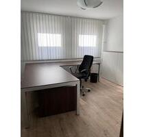 Bürofläche im Kellergeschoss mit Lichtschacht - Rheda-Wiedenbrück