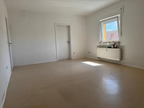 Foto - 4-Zimmer Wohnung - 850,00&nbsp;EUR Kaltmiete, ca.&nbsp; 90,00&nbsp;m&sup2;