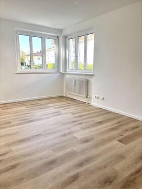 Foto - Renovierte Erdgeschoss-Wohnung mit zwei Terrassen!
