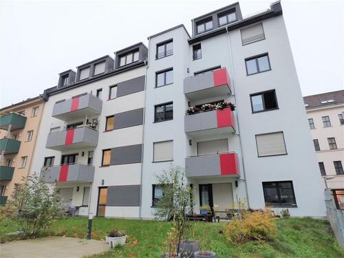 Foto - Zentrum-Südost! Wunderschöne 5 Zi. Whg., Parkett, 2 Bäder, Gäste WC, AK, Dachterrasse!!!
