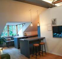 Lichtdurchflutete Galerie-Wohnung mit Süd-Balkon, stilvoller Teil - München Aubing-Lochhausen-Langwied