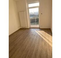 Sonnige 1,5-Zimmer Wohnung mit großem Balkon - ideal für Pendler - Stendal