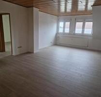 Schöne DG-Wohnung mit Balkon in Waghäusel