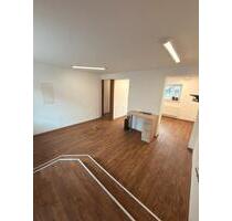 Büro Gewerberaum ca 30m2 WARM - 495,00&nbsp;EUR Kaltmiete, ca.&nbsp; 30,00&nbsp;m&sup2; in Pilsting (PLZ: 94431)