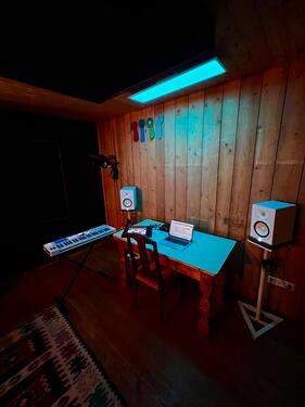 Foto - Musikstudio auf Kreativhof - 50,00&nbsp;EUR Kaltmiete, ca.&nbsp; 21,00&nbsp;m&sup2;