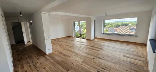 Foto - 3-Zimmer-Wohnung zu Vermieten - 1.300,00&nbsp;EUR Kaltmiete, ca.&nbsp; 106,00&nbsp;m&sup2;