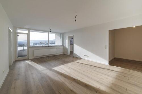 Foto - Hochwertig saniert: 2Z-Erstbezug mit Feldbergblick & SW-Balkon