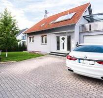 Familienfreundliches Einfamilienhaus mit viel Platz und Garten - Schwaigern Familienfreundliches Einfamilienhaus mit viel Platz und Garten - Schwaigern