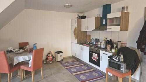 Foto - Große,helle,neuwertige, 1,5 Zi.-Single-DG-Whg. mit EBK