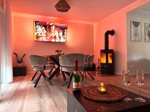 Foto - Ferienhaus zum See 1-6 P. * Kamin * Whirlpool * Meckl. Seenplatte