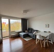 Von Privat: 2-Zimmer-Wohnung in bester Lage mit Balkon & TG - Hamburg Eppendorf