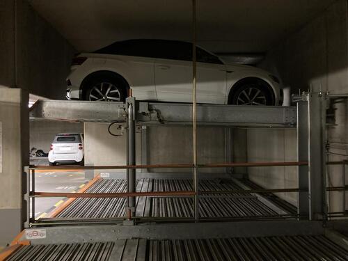 Foto - Tiefgarage Ritterspornstr. - Freie Duplex-Stellplätze