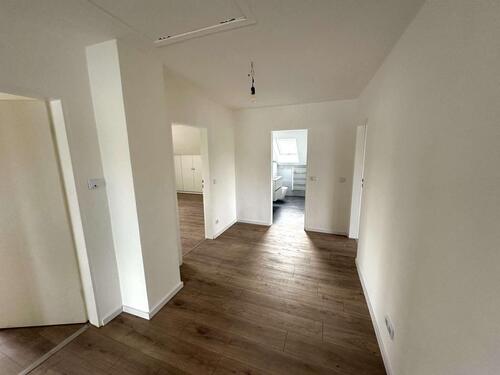 Foto - Ihr neues Zuhause in Straubing-Süd: 95 m² frisch saniert mit Einbauküche & Loggia