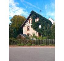 Bauernhaushälfte mit Garten - 375.000,00 EUR Kaufpreis, in Eigeltingen (PLZ: 78253)