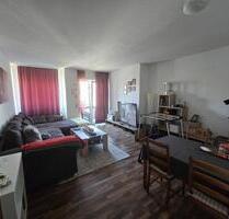 Helle 3-Zimmer-Wohnung im 3. OG mit Balkon und Aufzug - Wuppertal Helle 3-Zimmer-Wohnung im 3. OG mit Balkon und Aufzug - Wuppertal